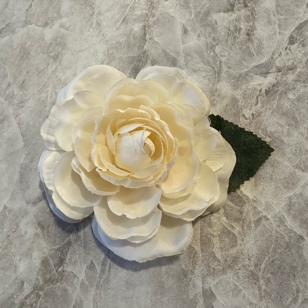 White Pinup Hair Flower Clip